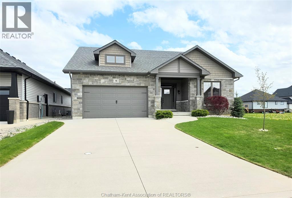 Single Family — 15 Sienna Court, Chatham, Ontario