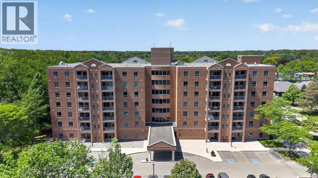 Single Family — 3915 Southwinds Dr, Windsor, Ontario