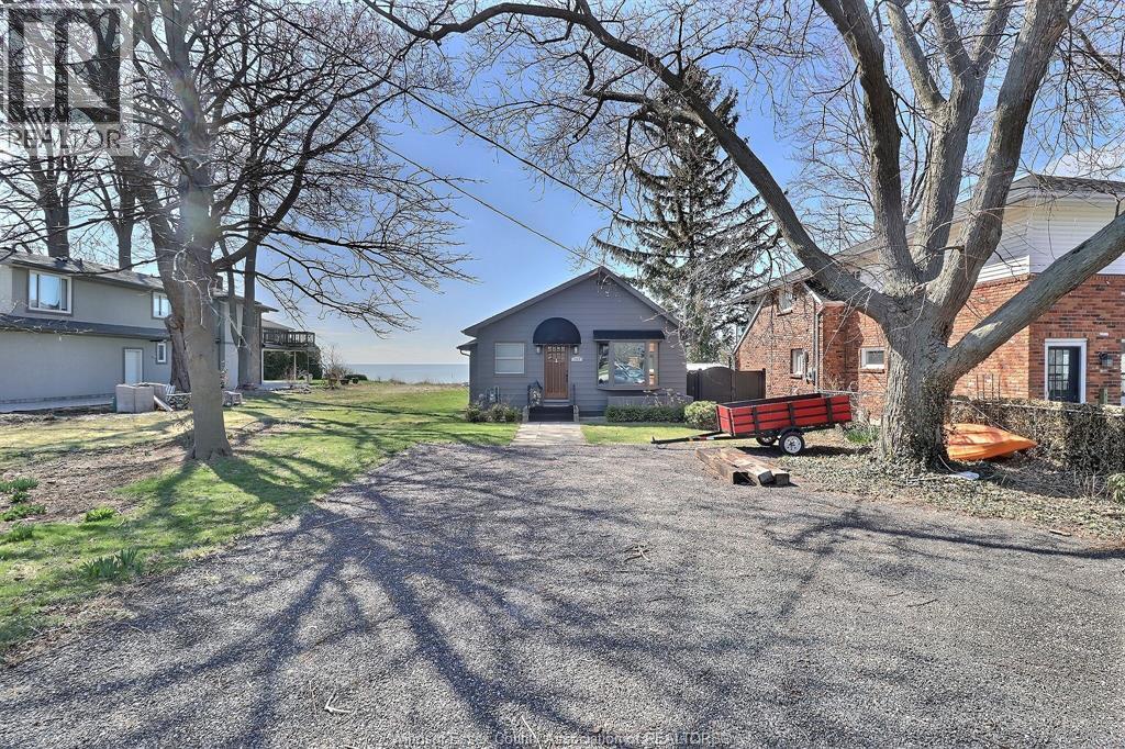 153 Adelaide Street, Essex — photograph 3