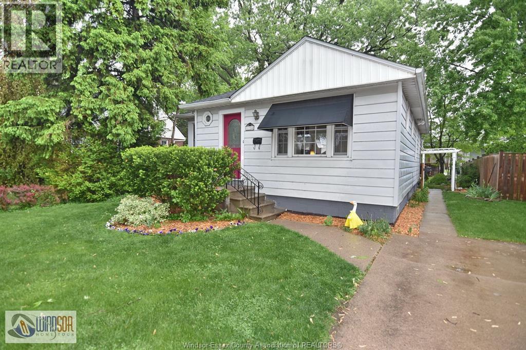 1224 Belle Isle View, Windsor — primary photograph