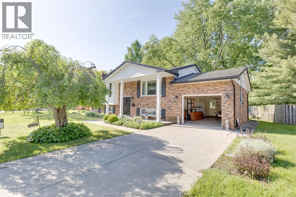 1675 Bouffard Road, LaSalle — photograph 2