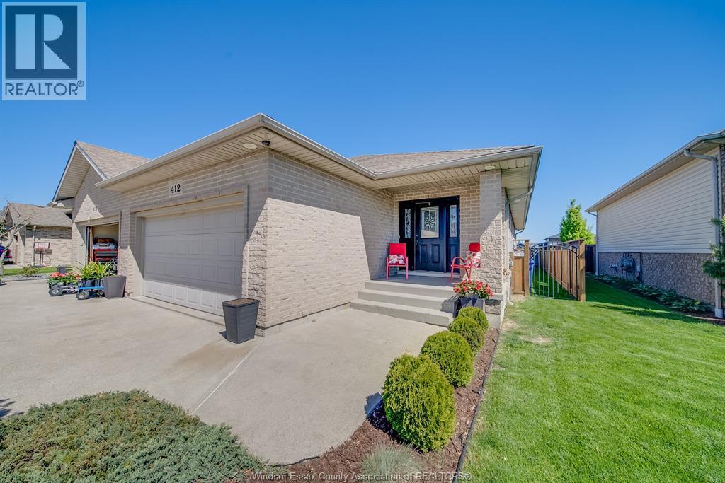 412 Rosewood Drive, Lakeshore — primary photograph