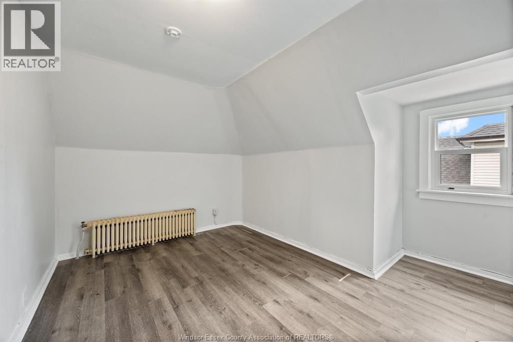 374 Campbell, Windsor — photograph 2
