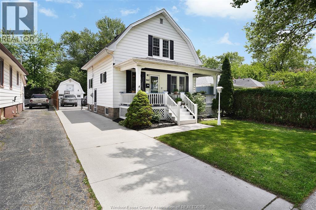 Single Family — 962 Westminster, Windsor, Ontario