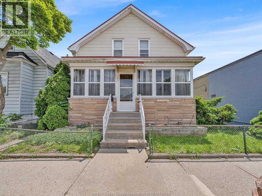 Single Family — 1221 Erie, Windsor, Ontario
