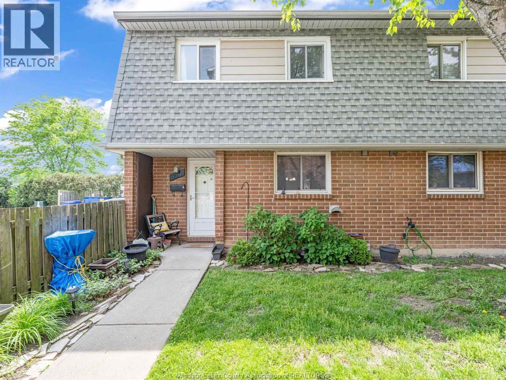 Single Family — 6701 Rose-Ville Garden Drive, Windsor, Ontario