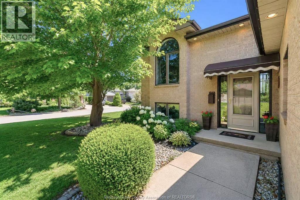 435 Thorn Ridge Crescent, Amherstburg — photograph 2