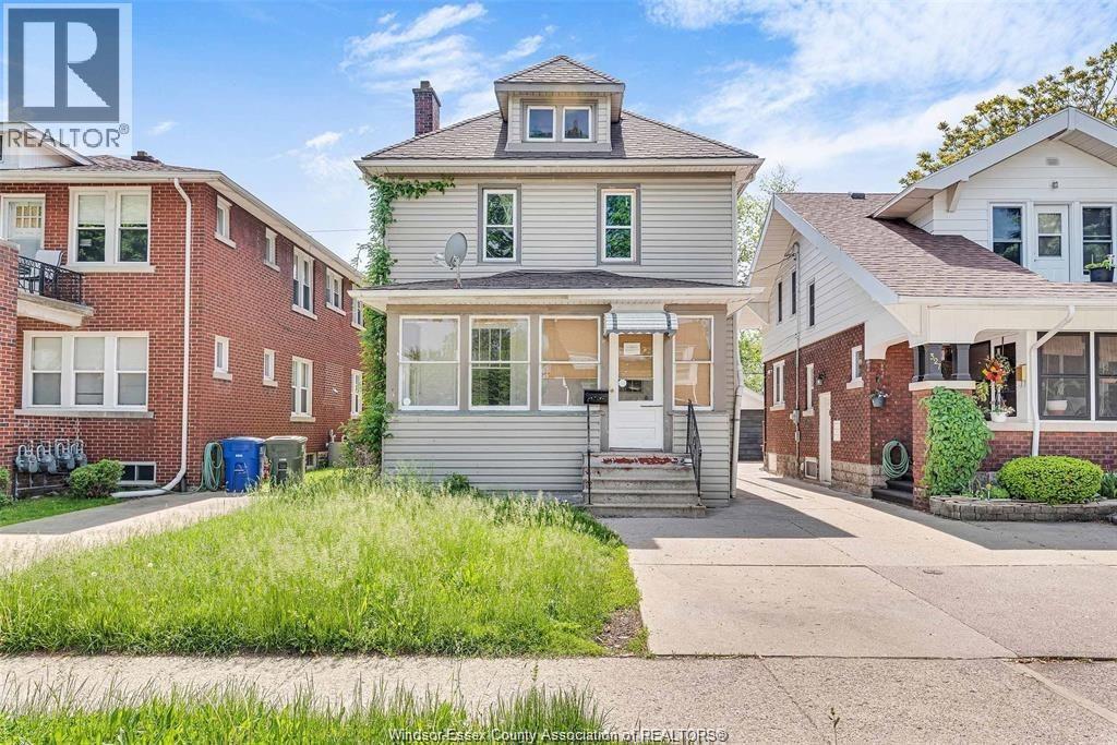 Single Family — 329 Randolph Avenue, Windsor, Ontario