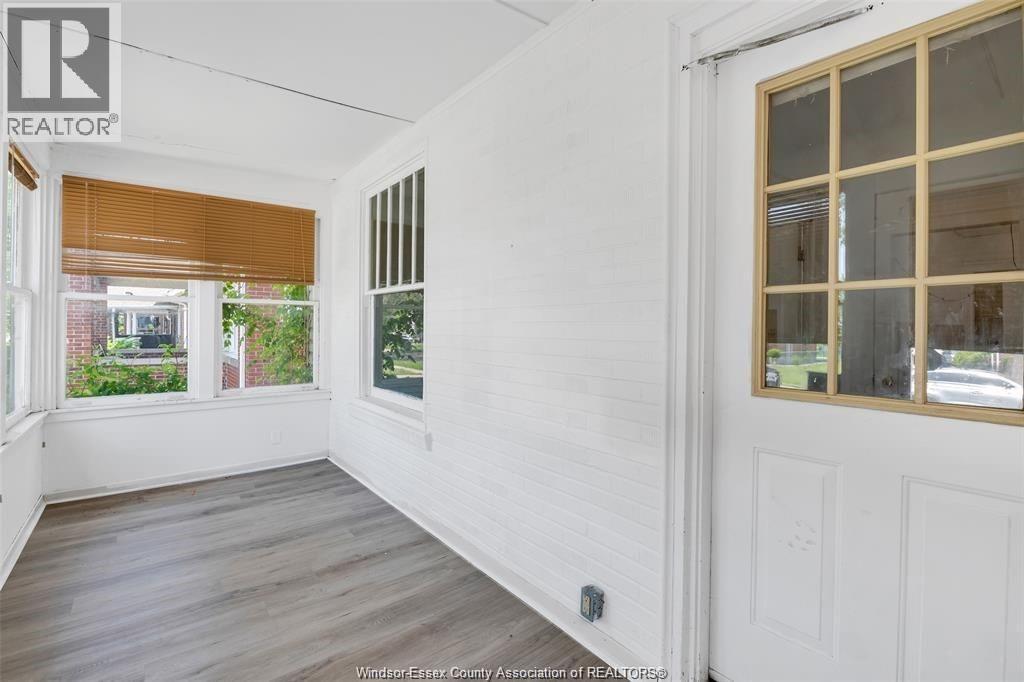 329 Randolph Avenue #ROOM 1, Windsor — photograph 2