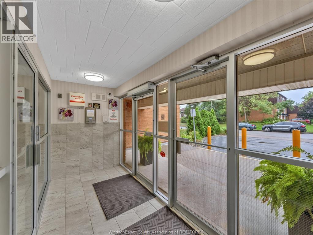 6211 Thornberry Crescent #250, Windsor — photograph 3