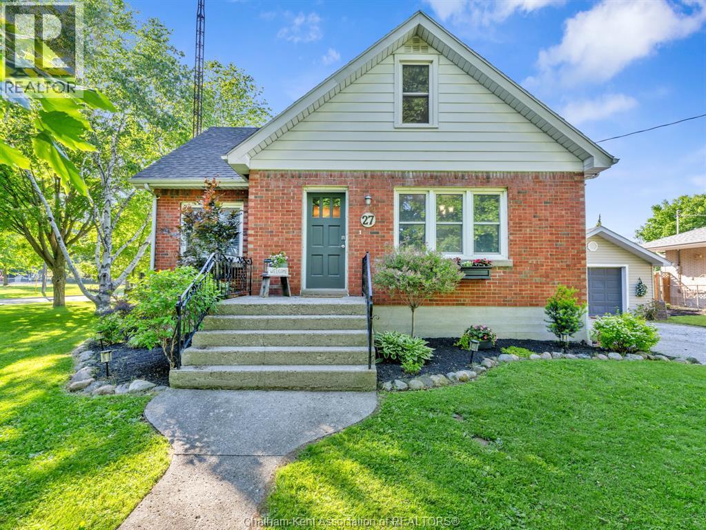 Single Family — 27 Jackson Drive, Chatham, Ontario