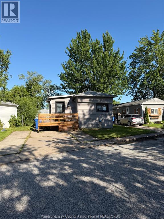 Single Family — 4 Cedar Crescent, McGregor, Ontario