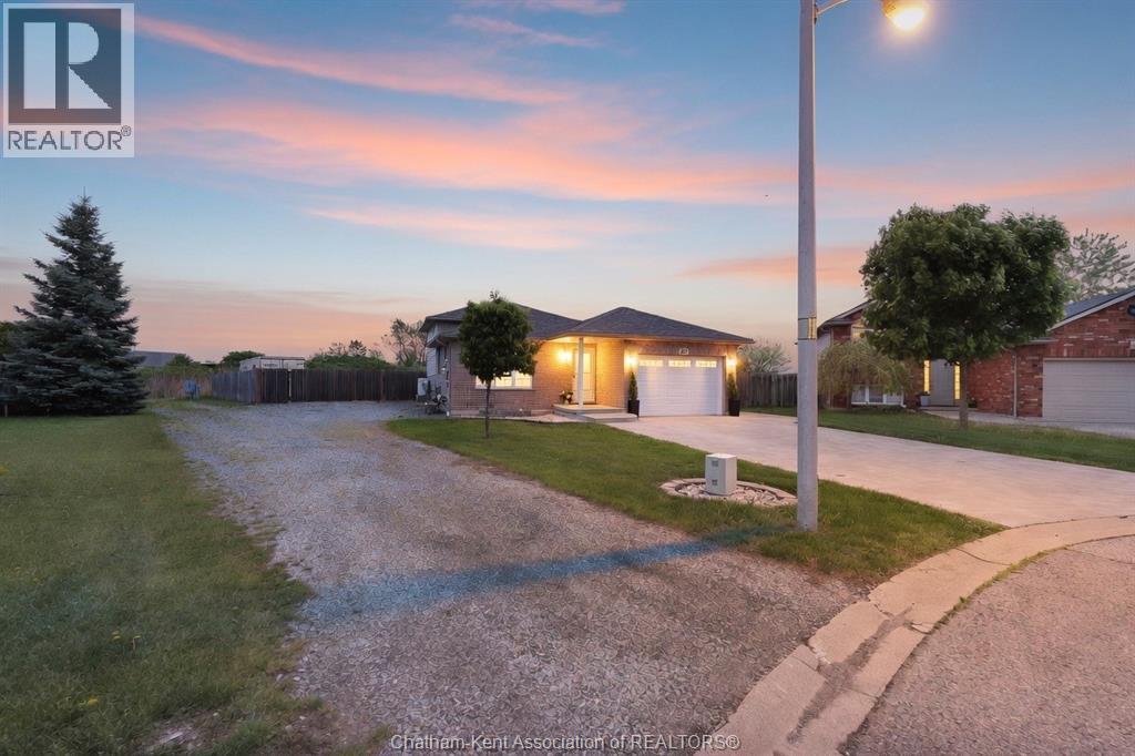 67 Azar Avenue, Tilbury — photograph 2