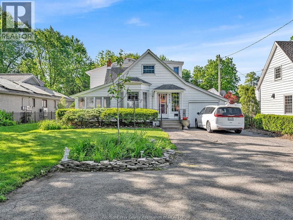 Single Family — 6565 Riverside Drive, Windsor, Ontario