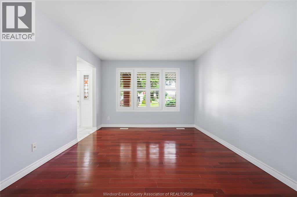 3154 Fazio Drive, Windsor — photograph 3