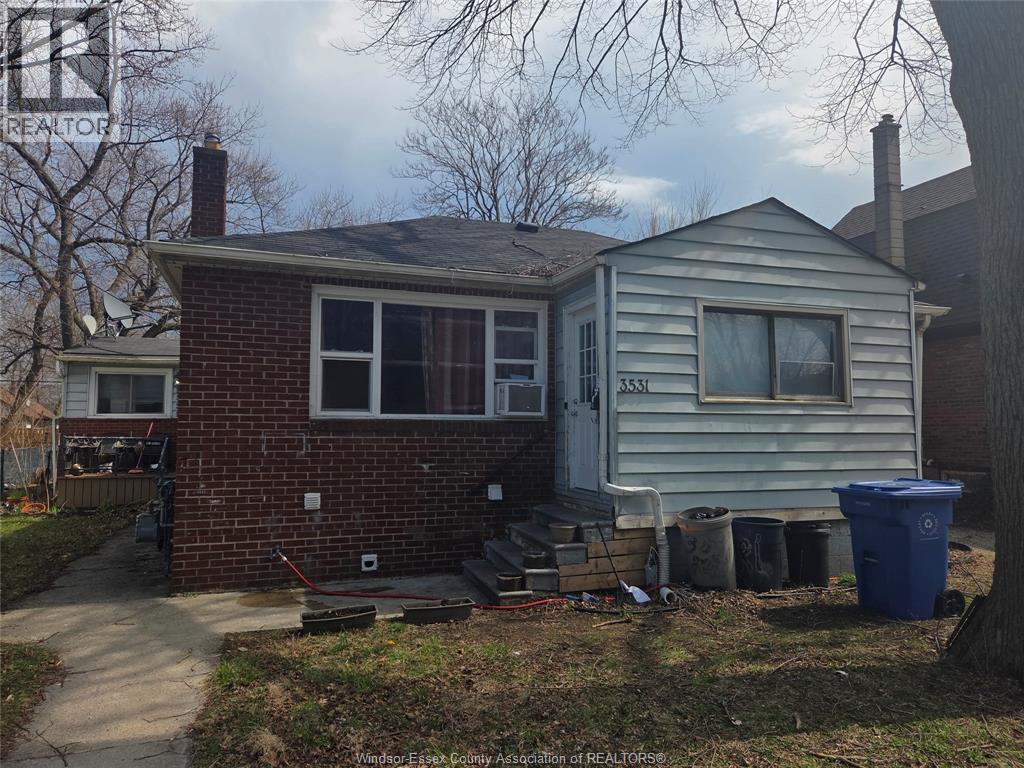 3531 Peter Street, Windsor — primary photograph
