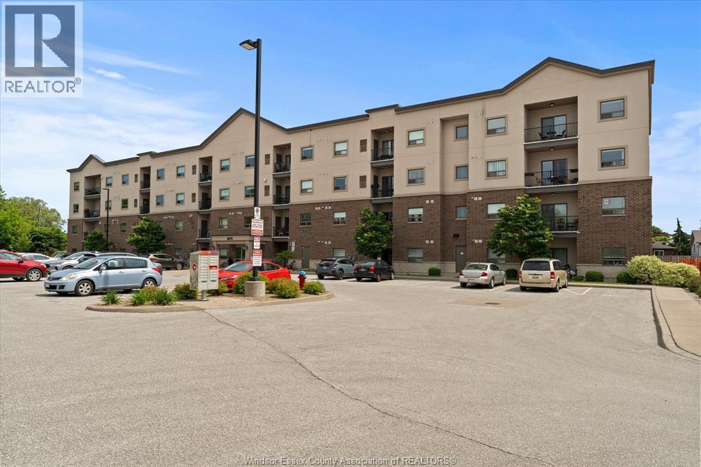 8475 Wyandotte Street #111, Windsor — photograph 2