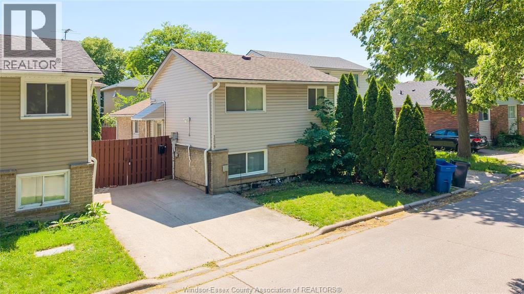 Single Family — 1229 Arncliffe, Windsor, Ontario