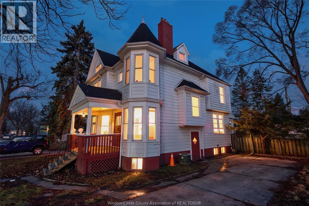 631 Church, Windsor — primary photograph