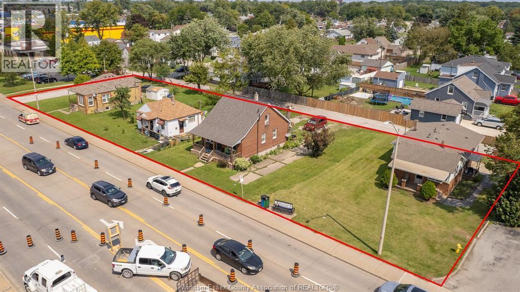 2656, 2664 Howard Avenue, Windsor — photograph 3
