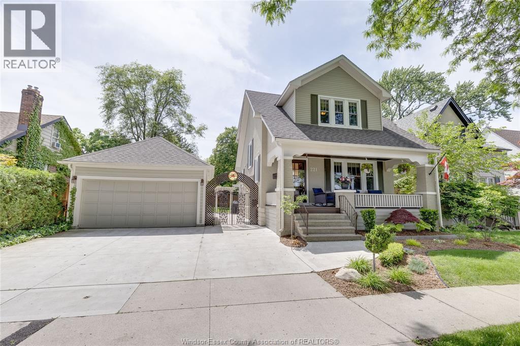 221 Villaire Avenue, Windsor — primary photograph
