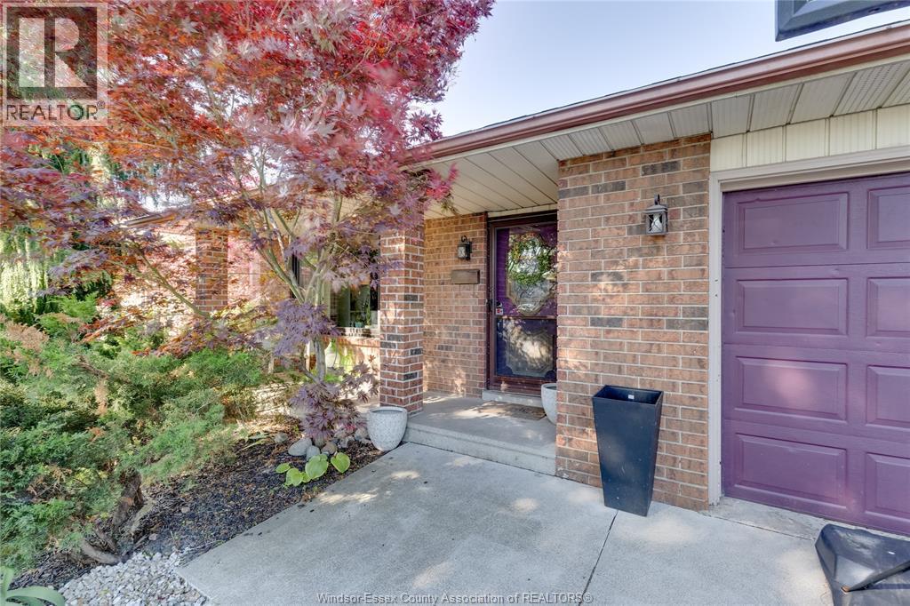 2841 Garvey Crescent, Windsor — photograph 2