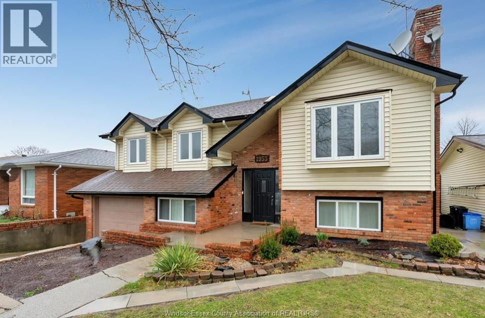 1953 Lepain Crescent #LOWER, LaSalle — primary photograph
