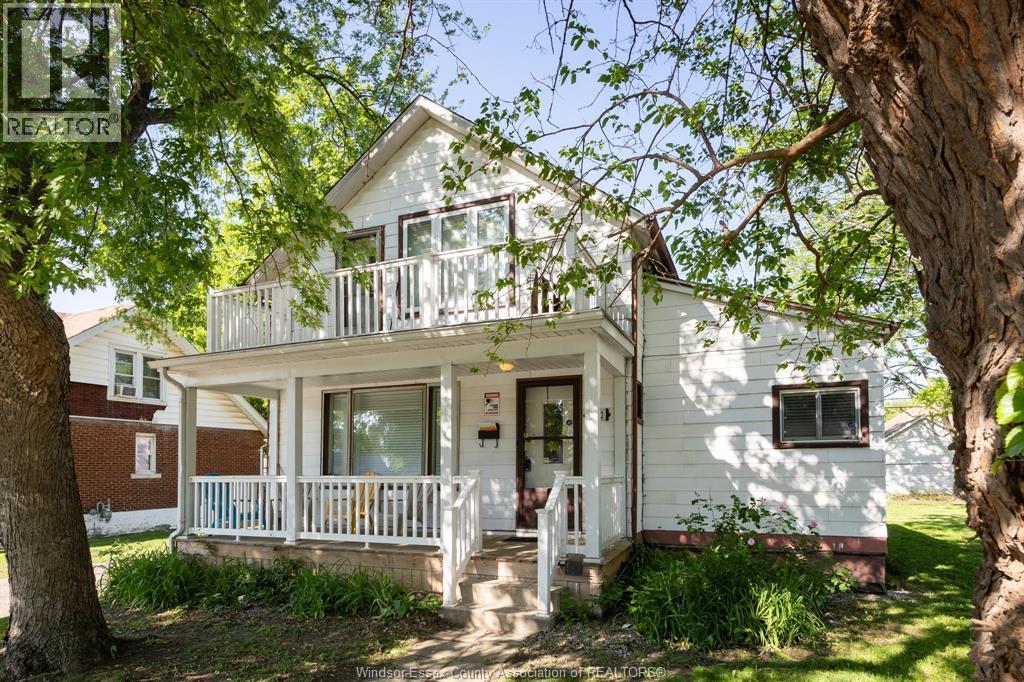 1032 Felix Avenue, Windsor — photograph 3
