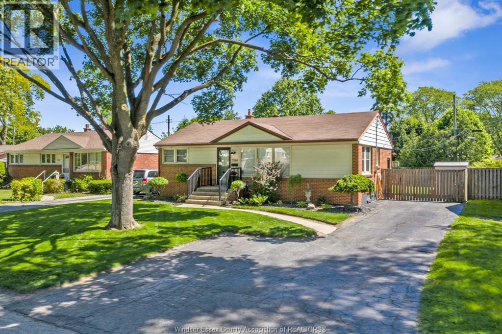 3268 Virginia Park, Windsor — photograph 3