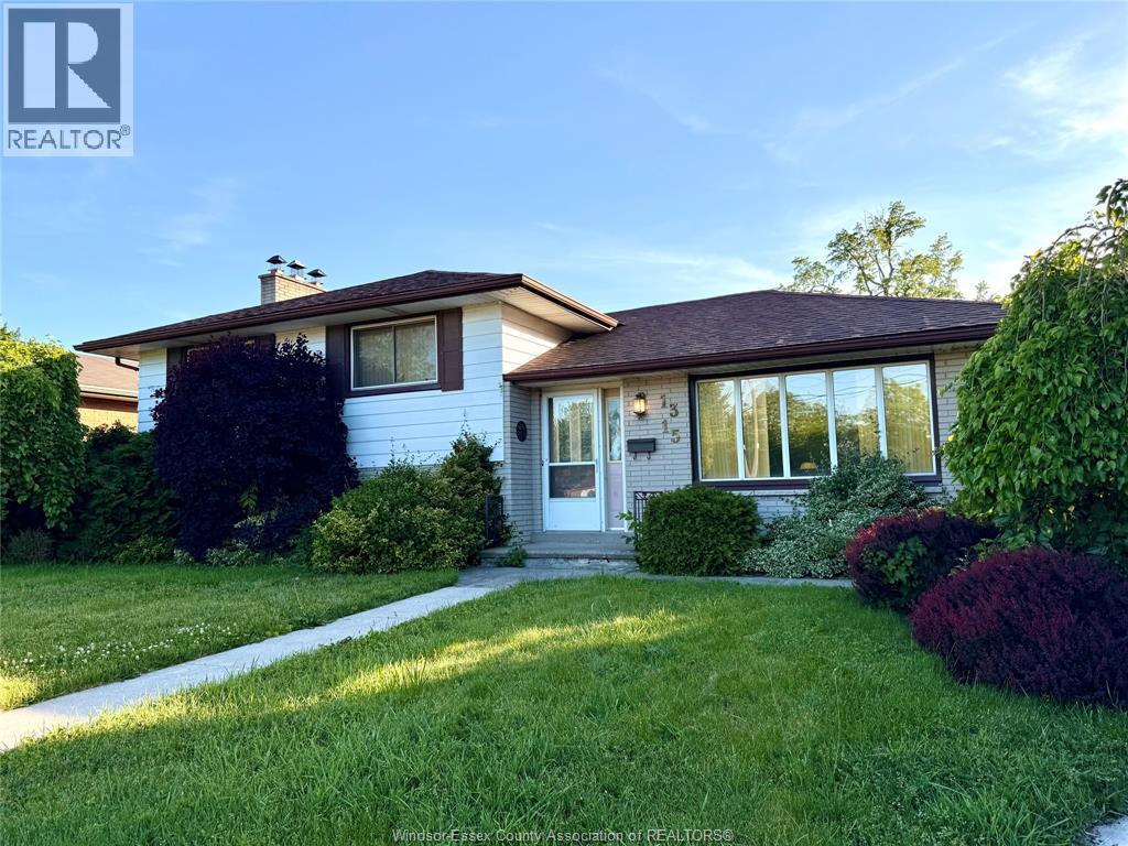 1315 Olive Road, Windsor — primary photograph
