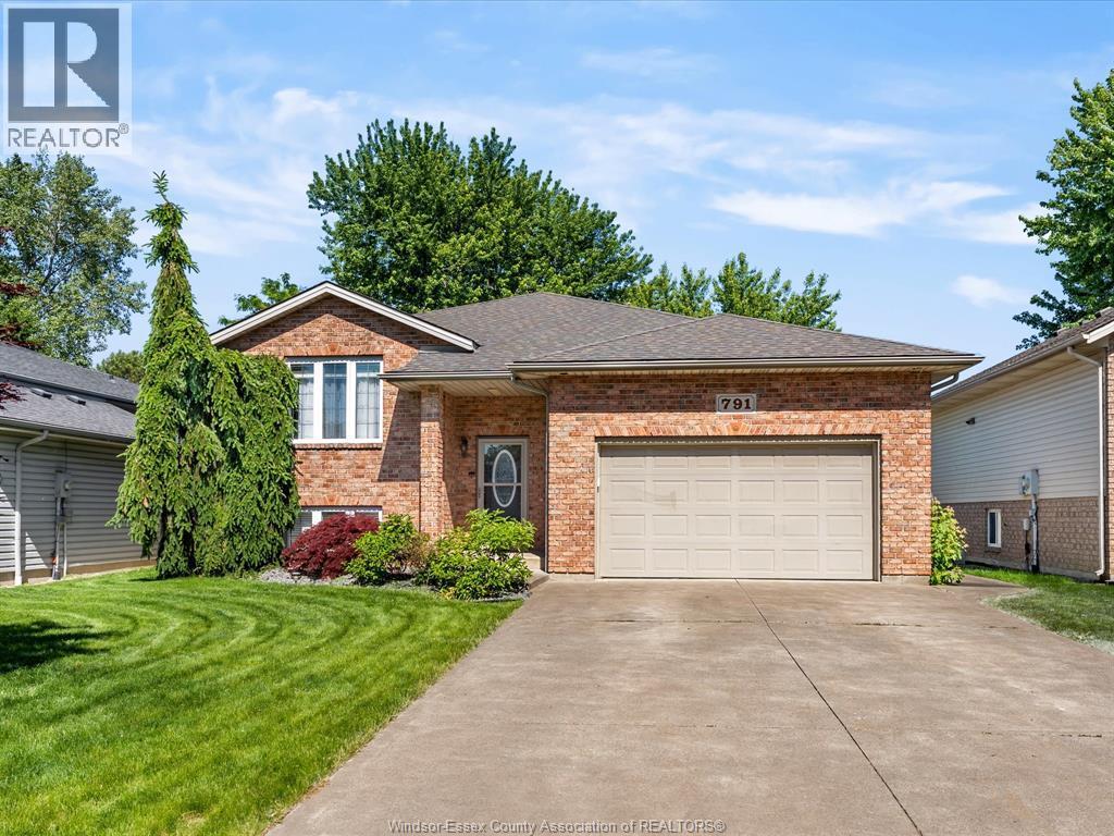 Single Family — 791 Helena Crescent, Belle River, Ontario