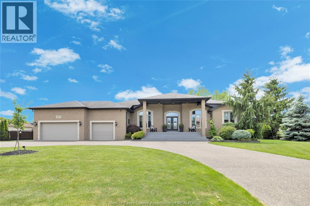 Single Family — 2895 Piccadilly Avenue, Tecumseh, Ontario