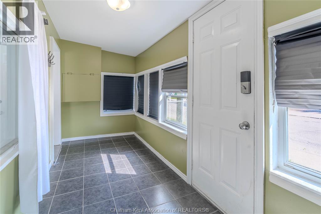 32 Degge Street, Chatham — photograph 2