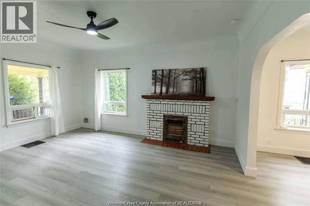 3-bedroom Single Family at 36 Barthe, Chatham — photograph 3