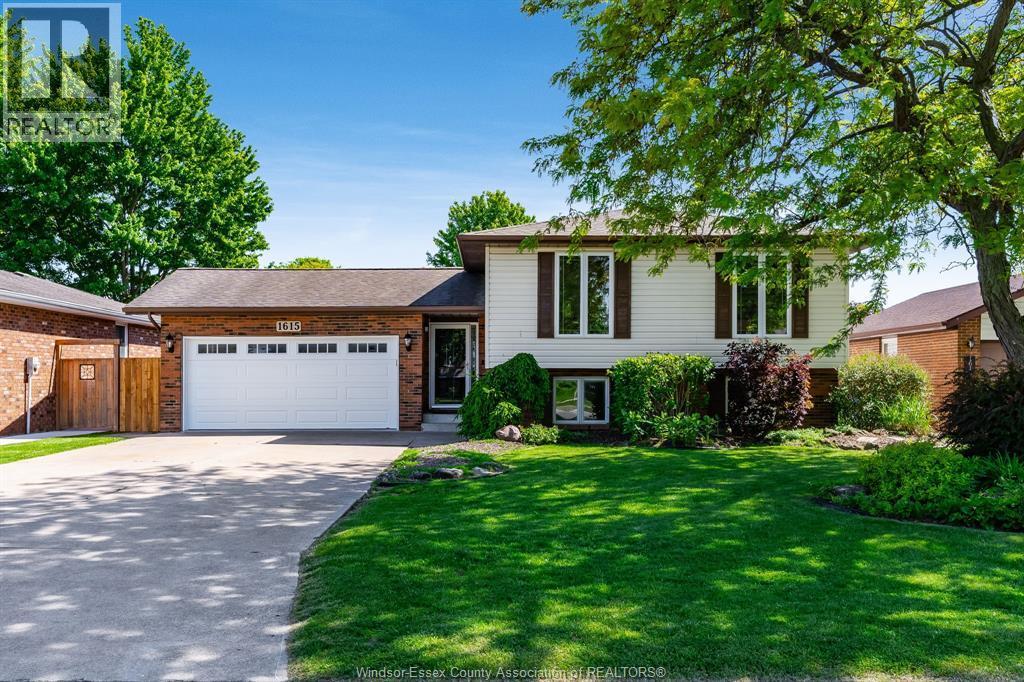 Single Family — 1615 Elmwood Avenue, Lakeshore, Ontario