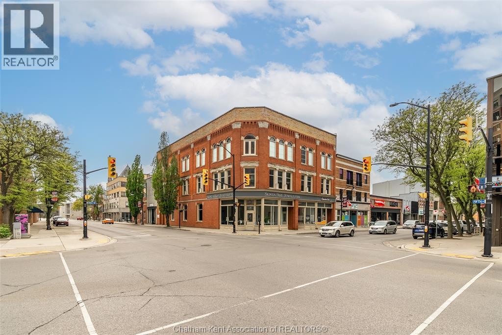 1-bedroom Single Family at 138 King Street #202, Chatham — primary photograph