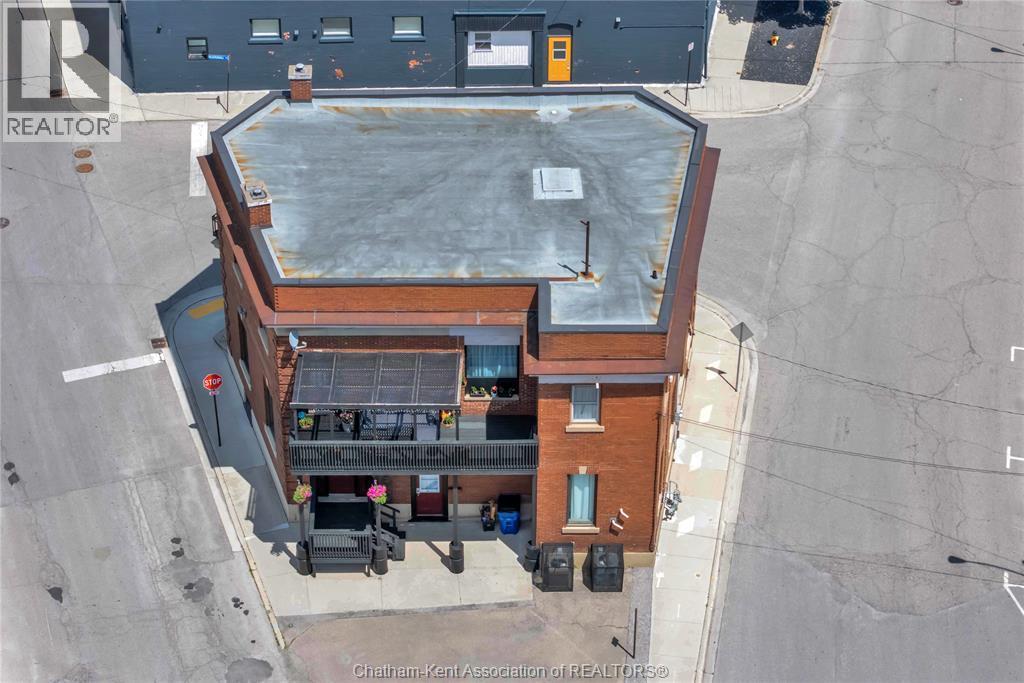500 Wallace Street, Wallaceburg — photograph 3