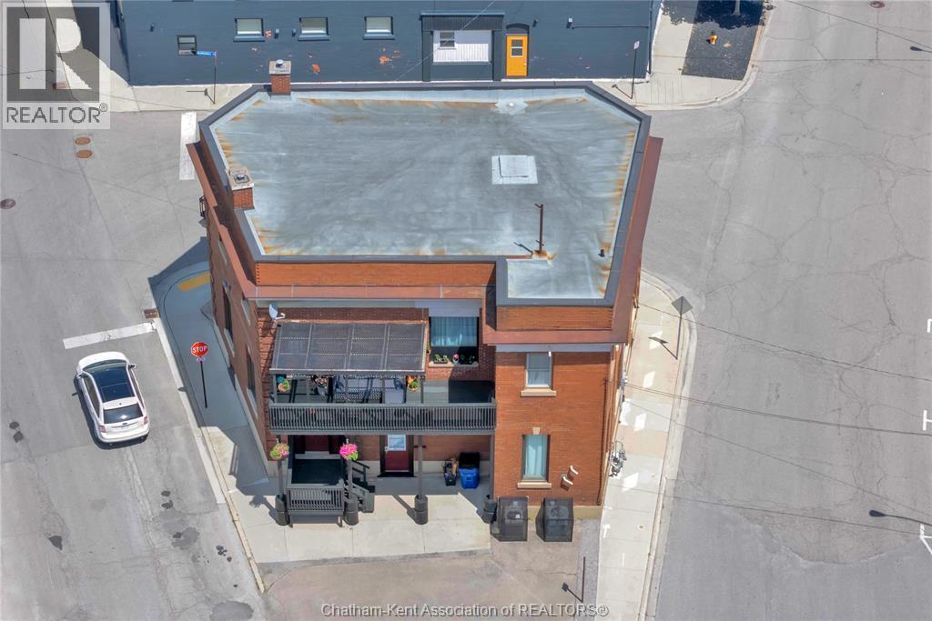 500 Wallace Street, Wallaceburg — photograph 3
