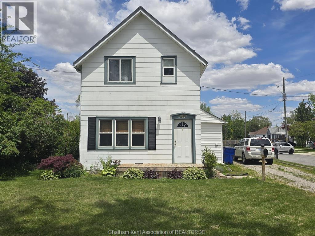 Single Family — 263 Delaware Avenue, Chatham, Ontario