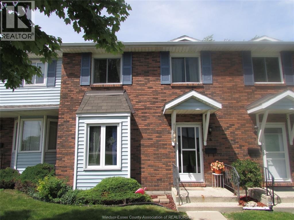 Single Family — 7 Cherry Lane, Leamington, Ontario