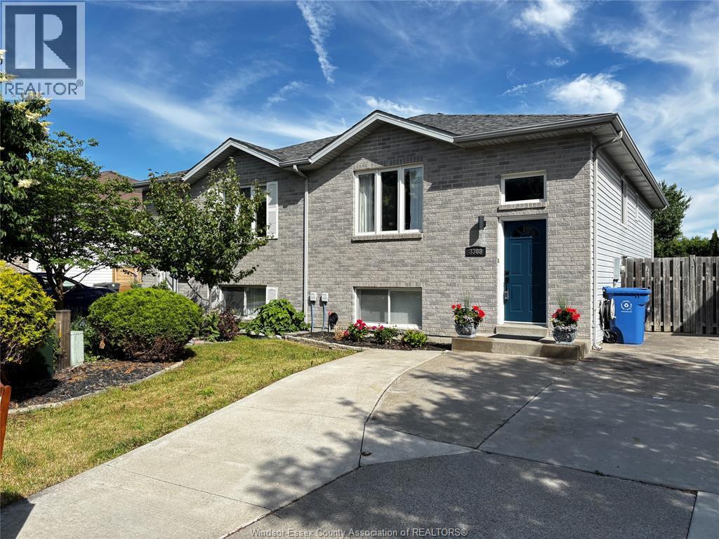 3308 Candlewood Crescent, Windsor — photograph 2