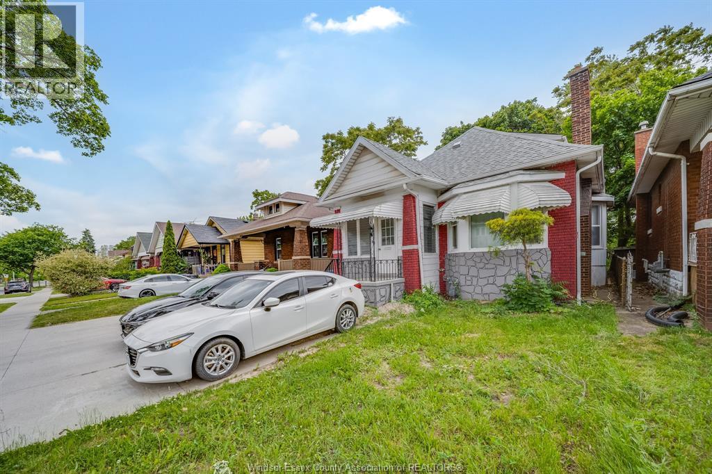 Single Family — 494 Rankin, Windsor, Ontario