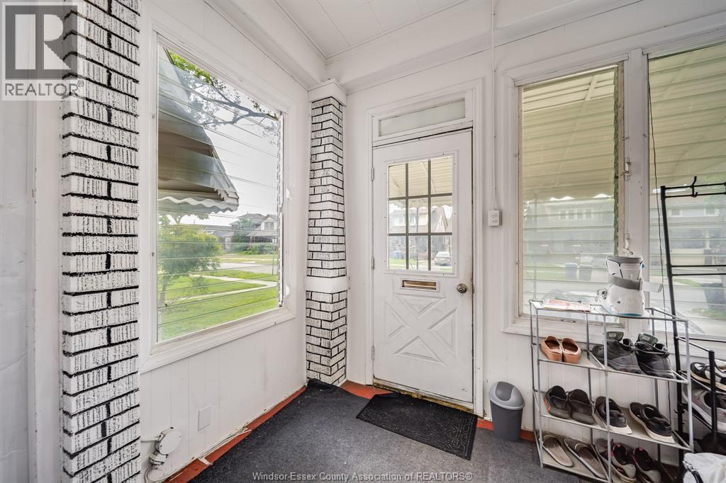 494 Rankin, Windsor — photograph 2