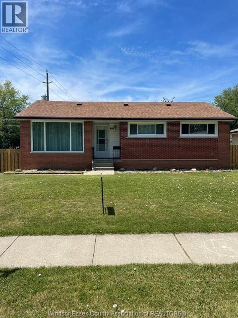 Single Family — 889 Riverdale, Windsor, Ontario