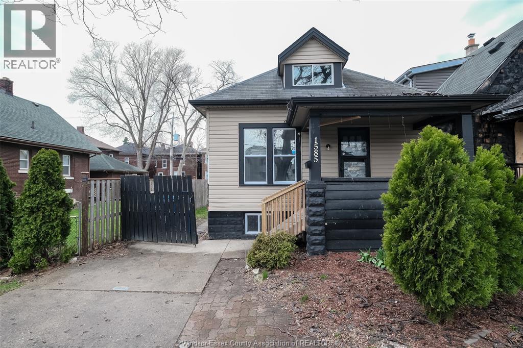 1585 Pelissier, Windsor — photograph 2