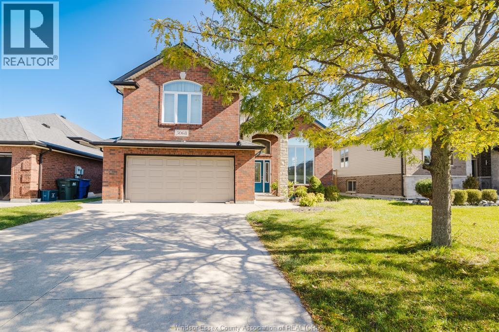 3068 Troup Crescent, Windsor — photograph 2
