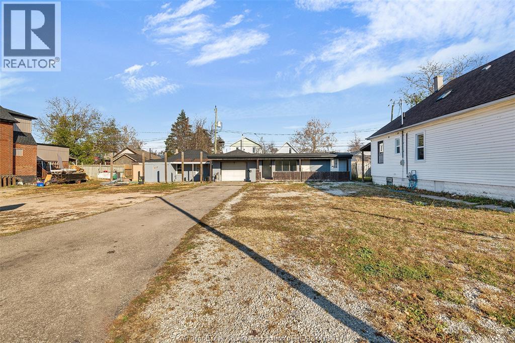 1672 Drouillard, Windsor — photograph 2