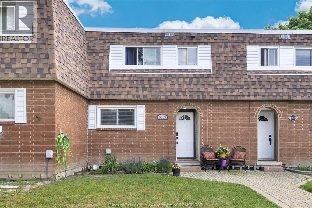 5518 Empress, Windsor — primary photograph