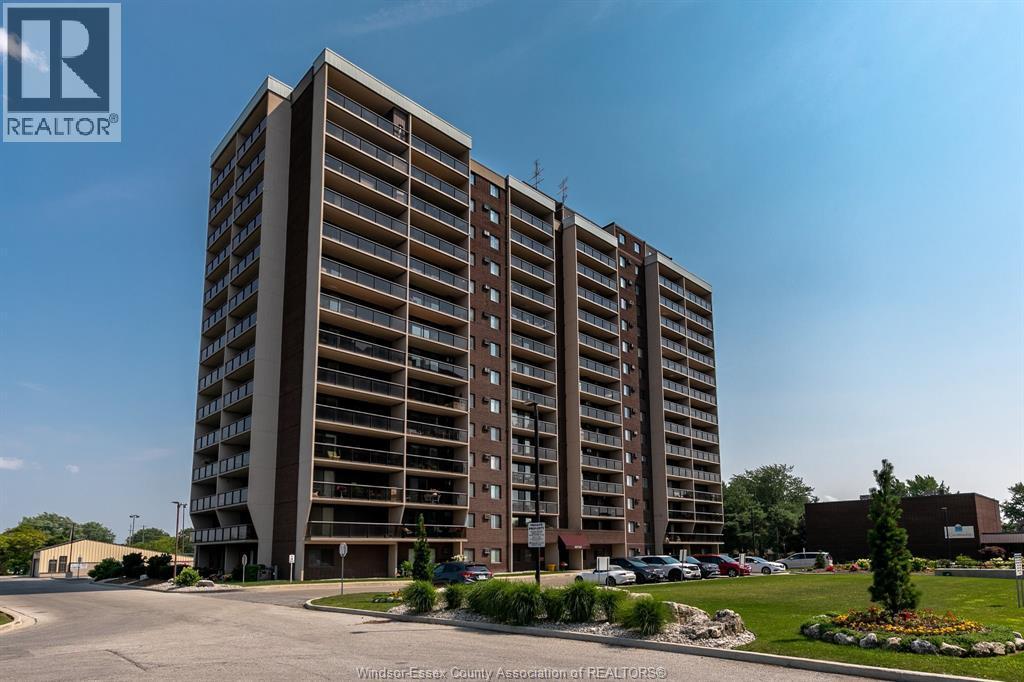 108e-9099 Riverside Dr E, Windsor — primary photograph