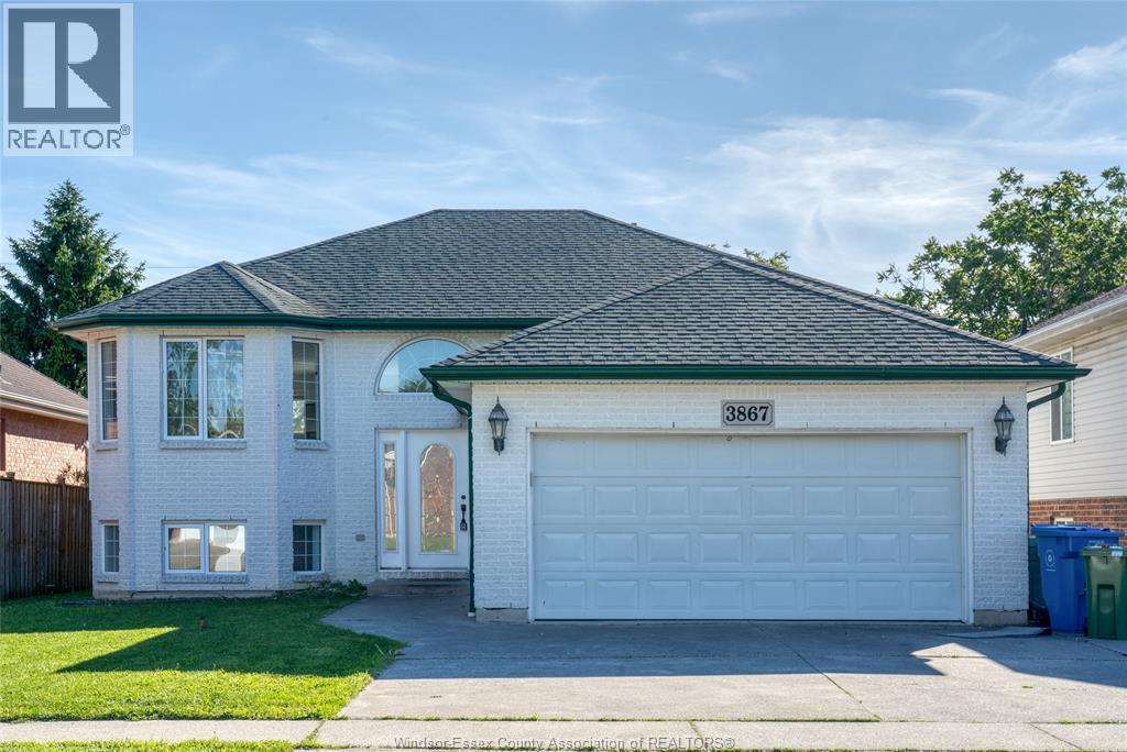 3867 Clara Avenue, Windsor — primary photograph
